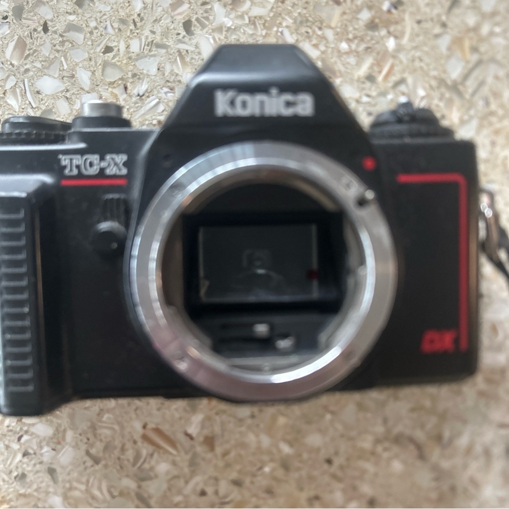 Konica Black SLR 35mm film Camera Body with Classic SLR CAMERA